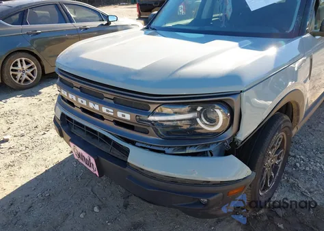 2022 Ford Bronco Sport Big Bend z USA, uszkodzony, nr VIN 3FMCR9B65NRD67469